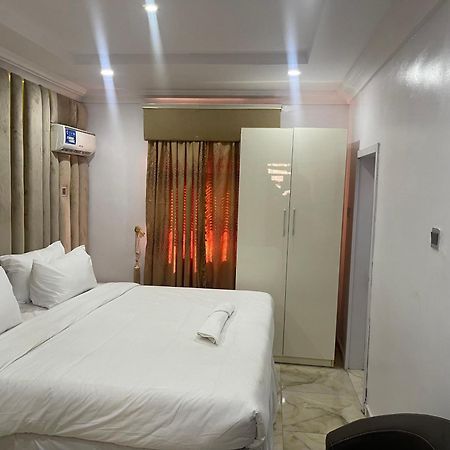 White Gold Hotel Ikeja Luaran gambar