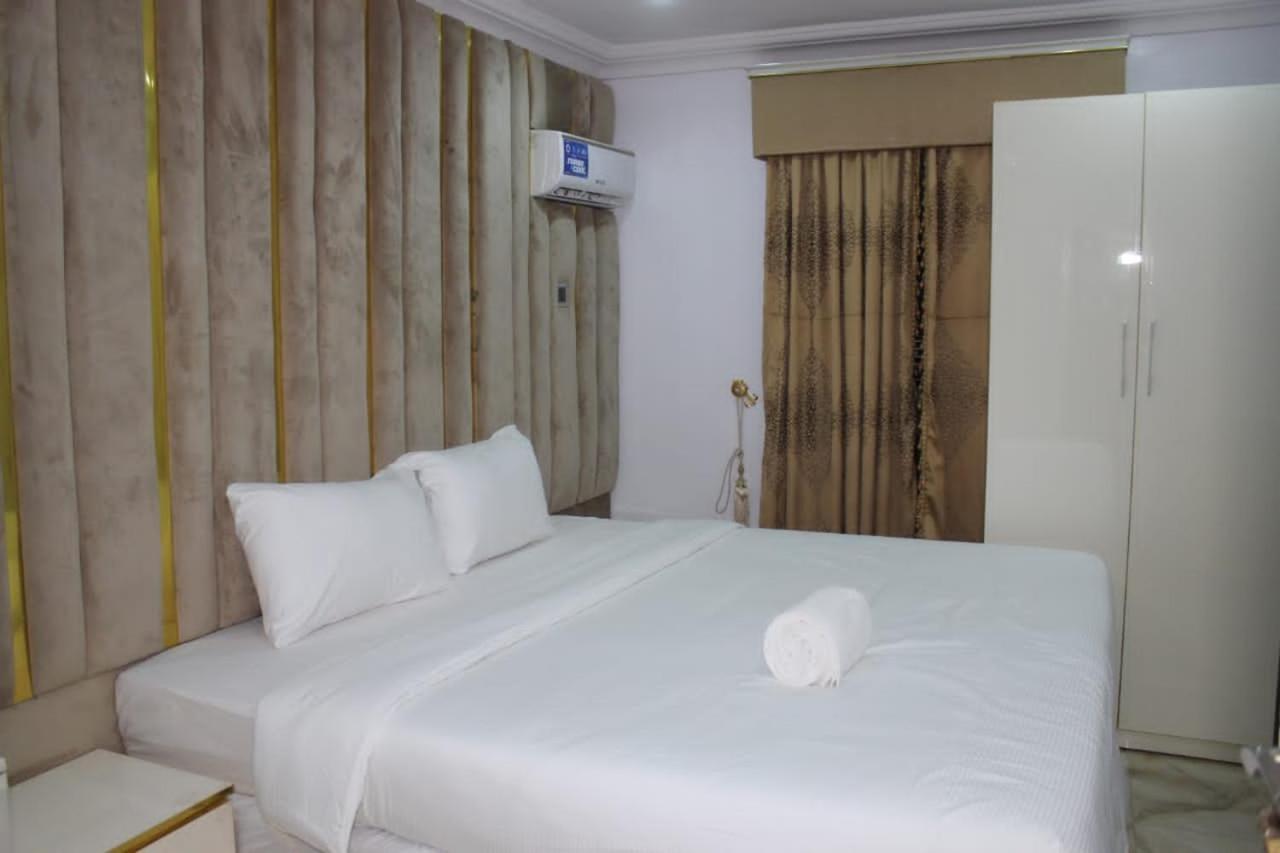 White Gold Hotel Ikeja Luaran gambar