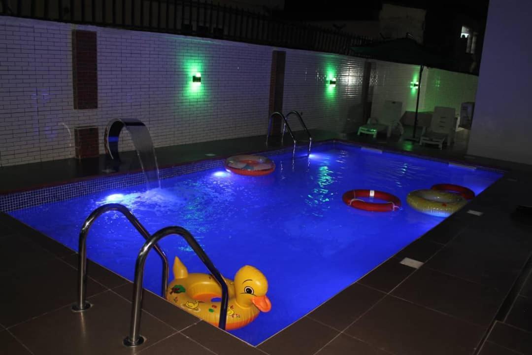 White Gold Hotel Ikeja Luaran gambar