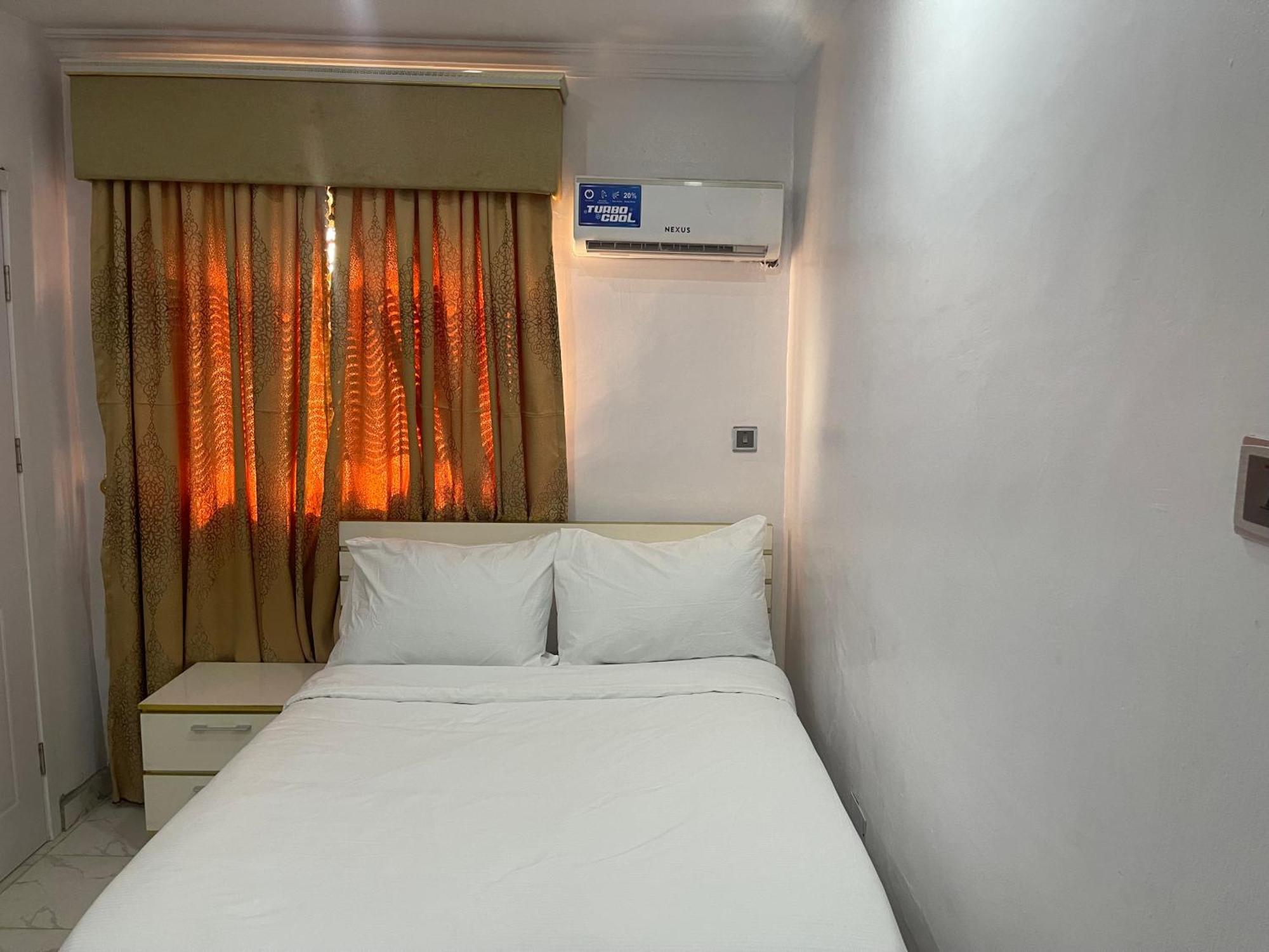 White Gold Hotel Ikeja Luaran gambar