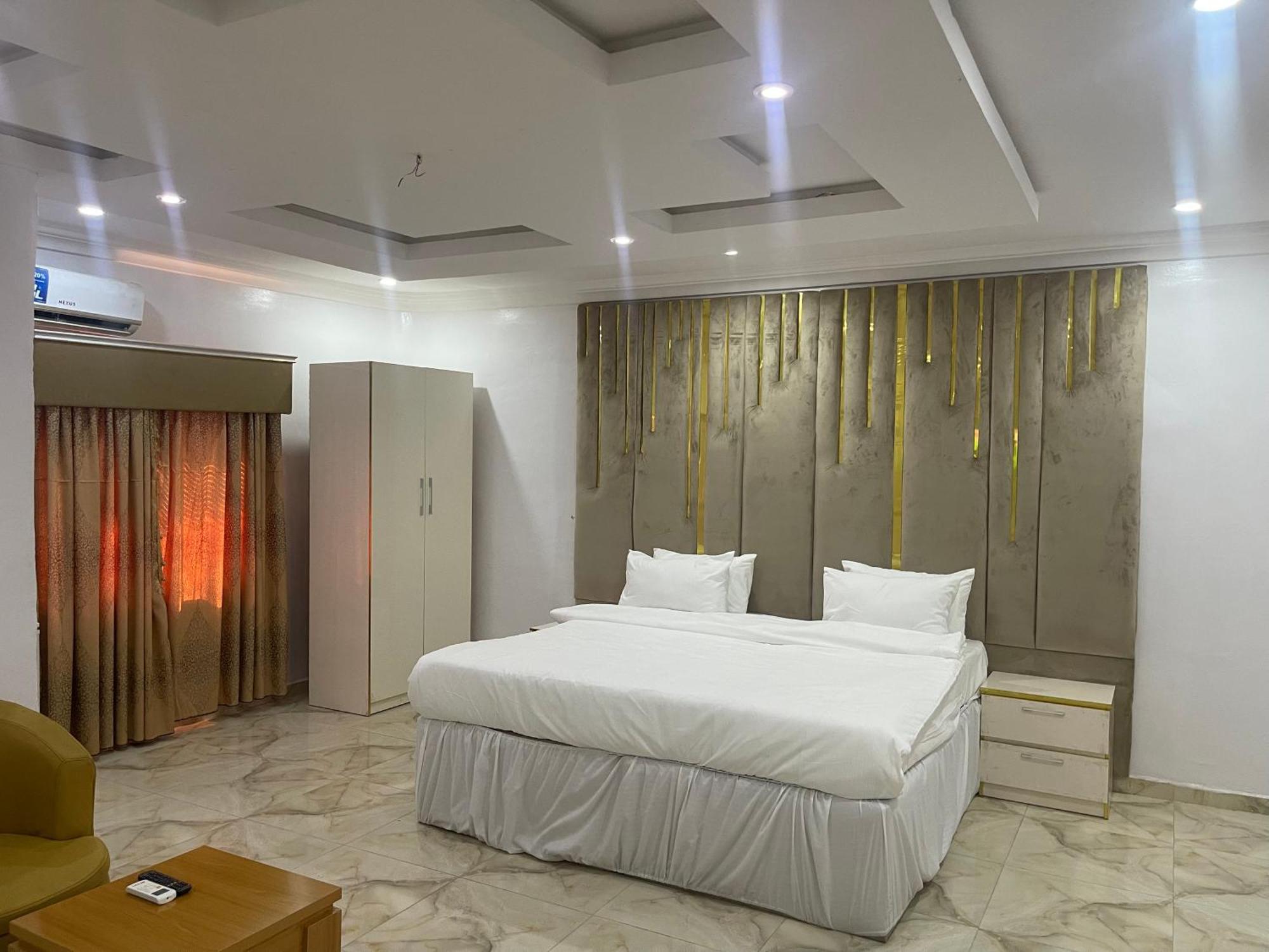White Gold Hotel Ikeja Luaran gambar