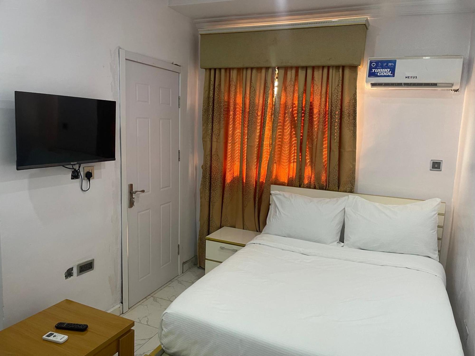 White Gold Hotel Ikeja Luaran gambar